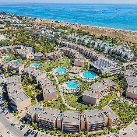 Terracota By Dreamplaces *